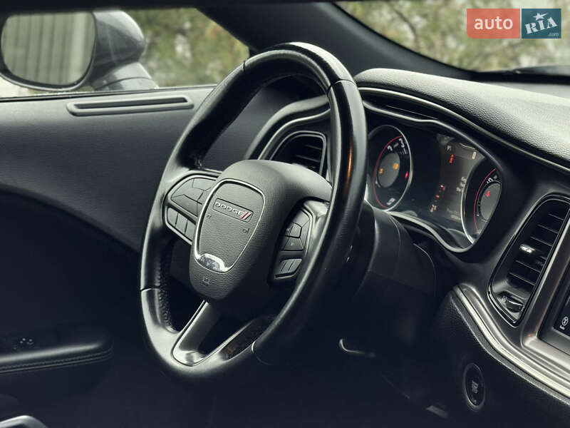 Купе Dodge Challenger 2020 в Києві фото 31 Купе Dodge Challenger 2020 в Києві