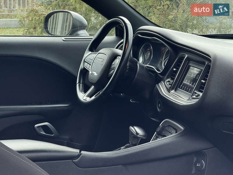 Купе Dodge Challenger 2020 в Києві фото 32 Купе Dodge Challenger 2020 в Києві
