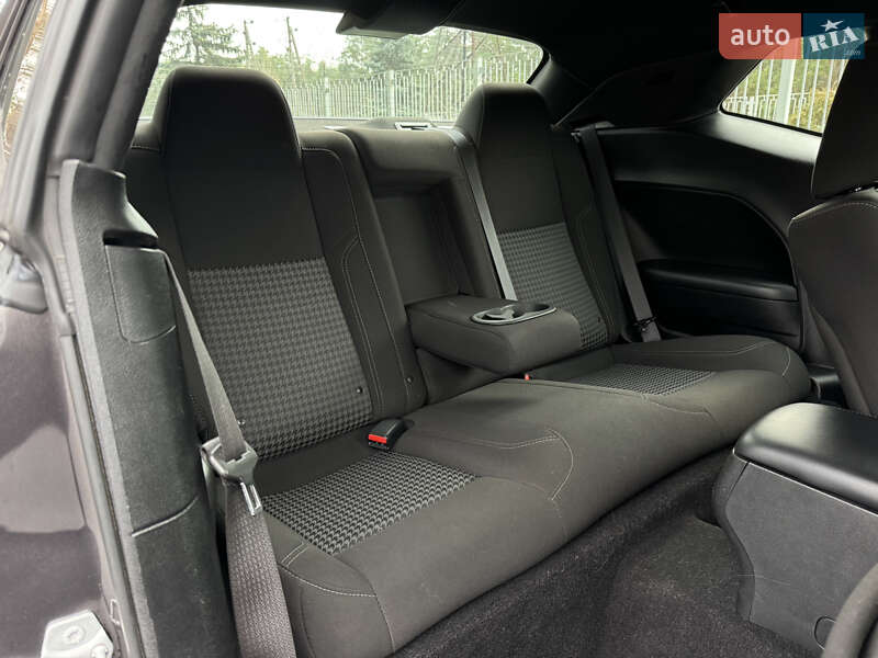 Купе Dodge Challenger 2020 в Києві фото 41 Купе Dodge Challenger 2020 в Києві