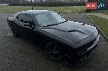 Купе Dodge Challenger 2016 в Львове