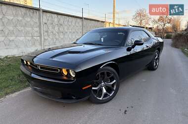 Купе Dodge Challenger 2017 в Києві