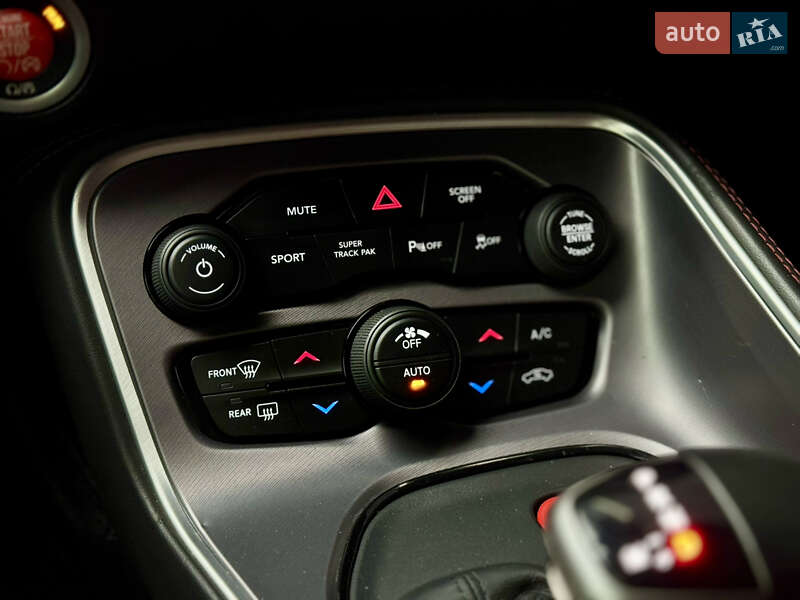 Купе Dodge Challenger 2019 в Киеве