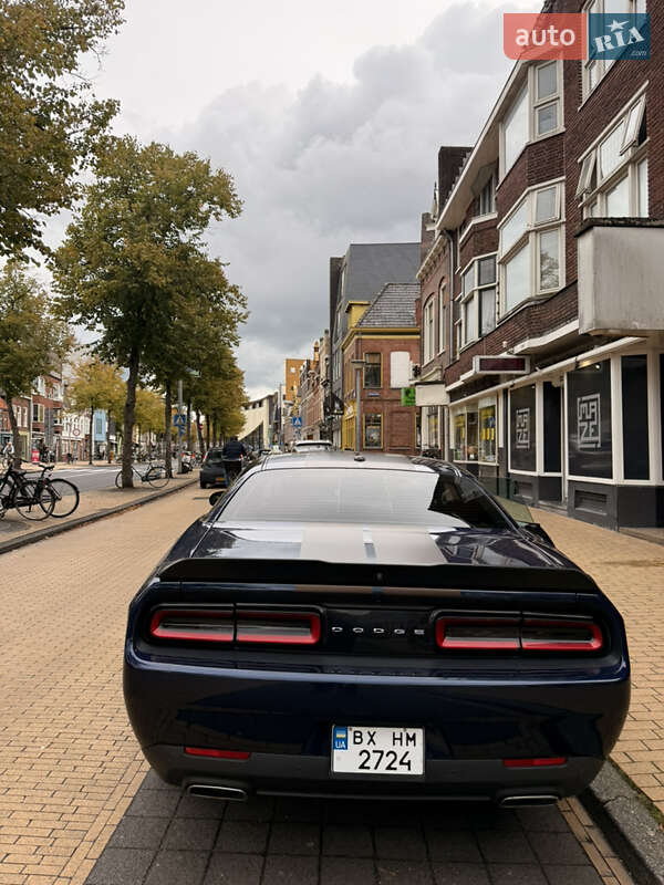 Купе Dodge Challenger 2016 в Каменец-Подольском фото 10 Купе Dodge Challenger 2016 в Каменец-Подольском