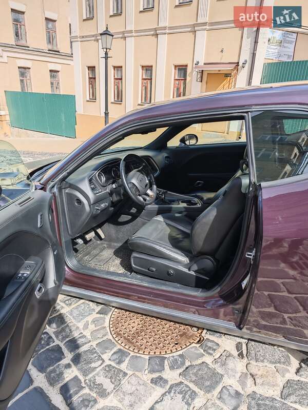 Купе Dodge Challenger 2021 в Киеве