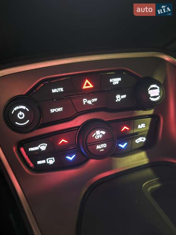 Купе Dodge Challenger 2021 в Киеве