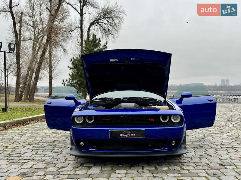 Купе Dodge Challenger 2020 в Киеве