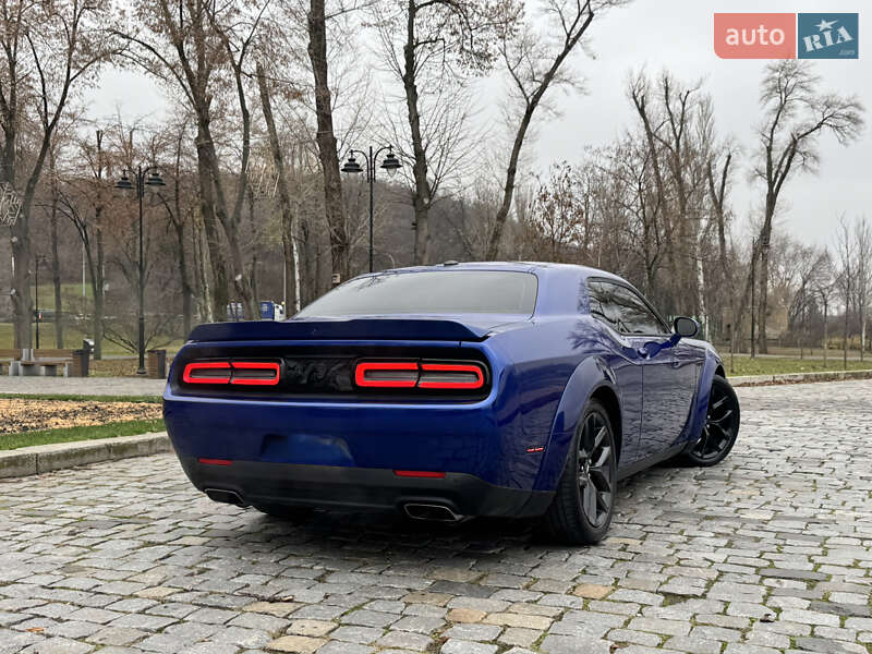 Купе Dodge Challenger 2020 в Киеве