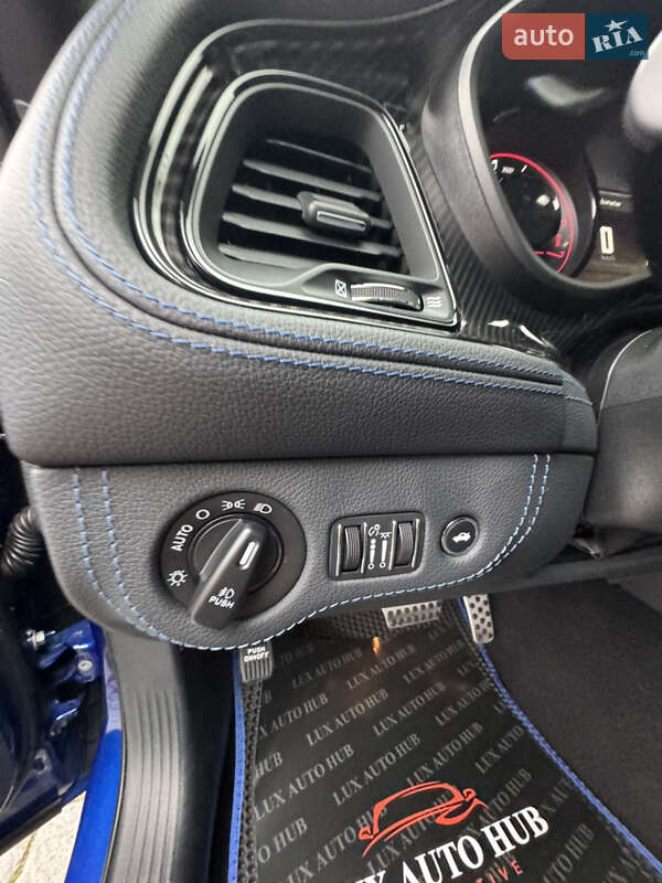 Купе Dodge Challenger 2020 в Киеве