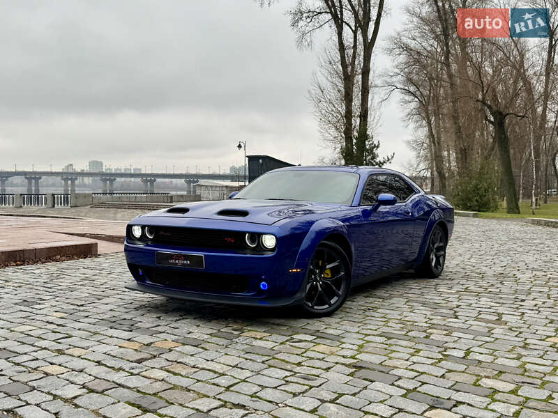 Купе Dodge Challenger 2020 в Киеве