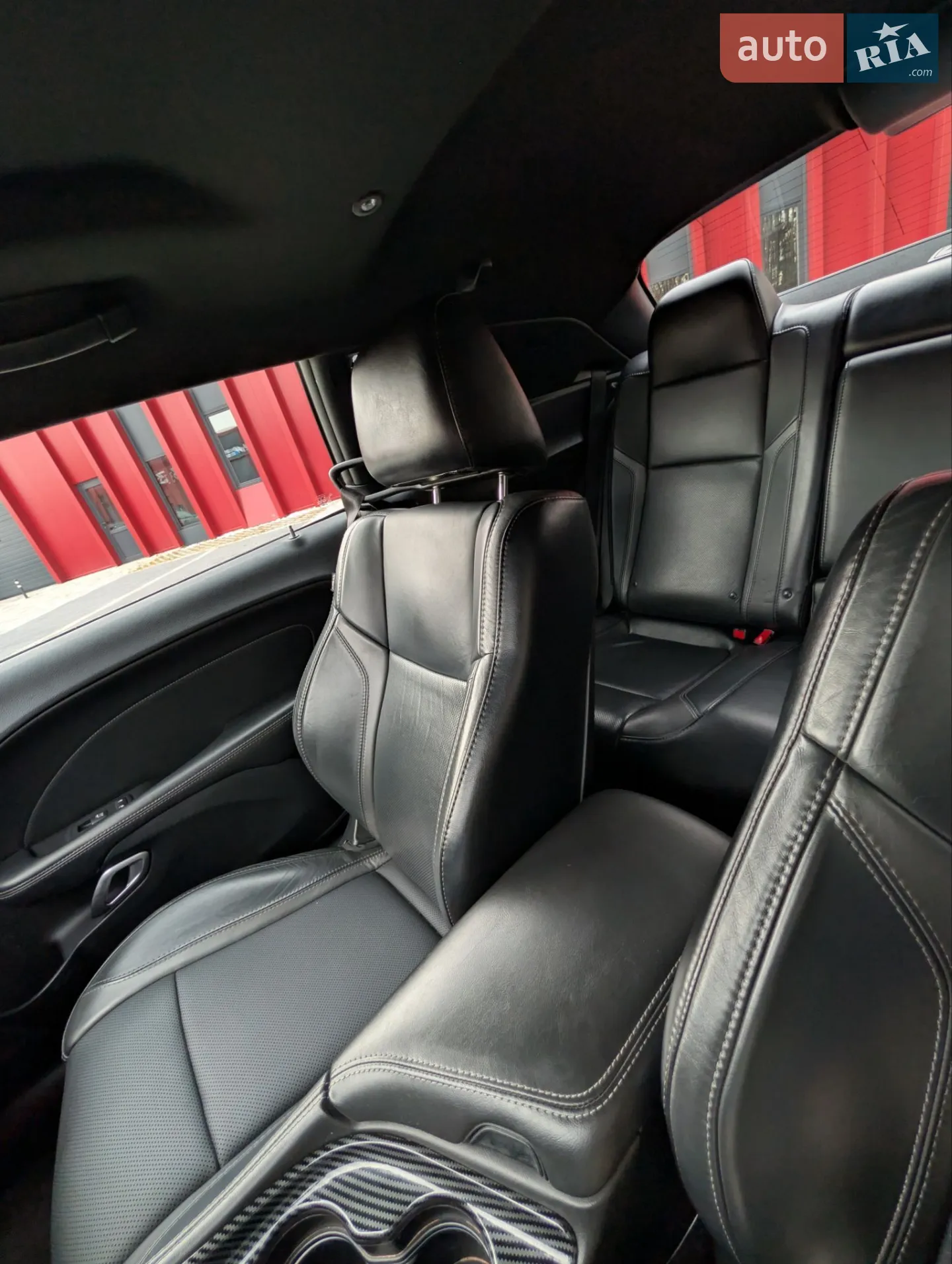2017 Dodge Challenger - мініатюра 24
