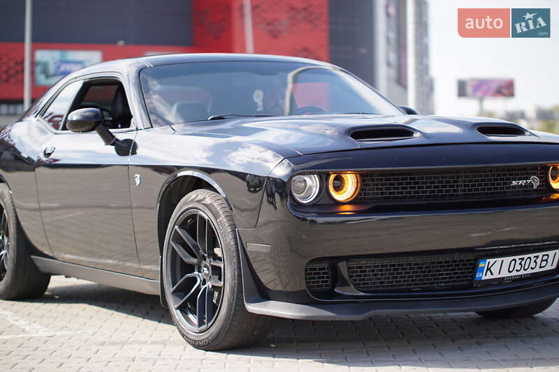 Купе Dodge Challenger 2019 в Киеве