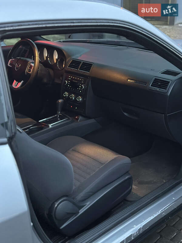 Купе Dodge Challenger 2014 в Харкові