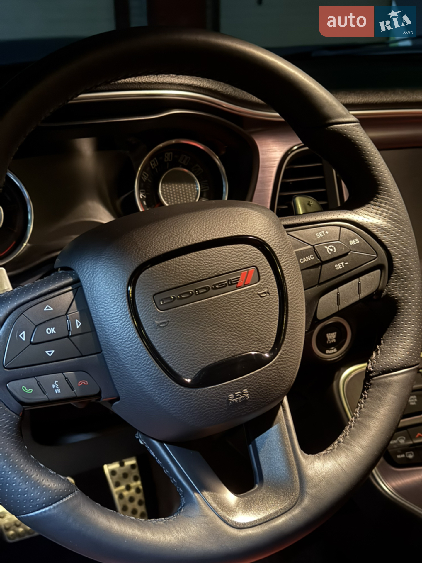 2015 Dodge Challenger - мініатюра 14