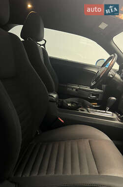Купе Dodge Challenger 2012 в Львове