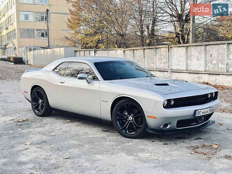 Купе Dodge Challenger 2021 в Києві