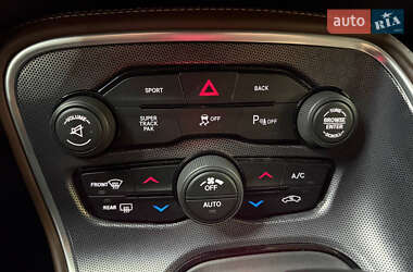 Купе Dodge Challenger 2016 в Киеве