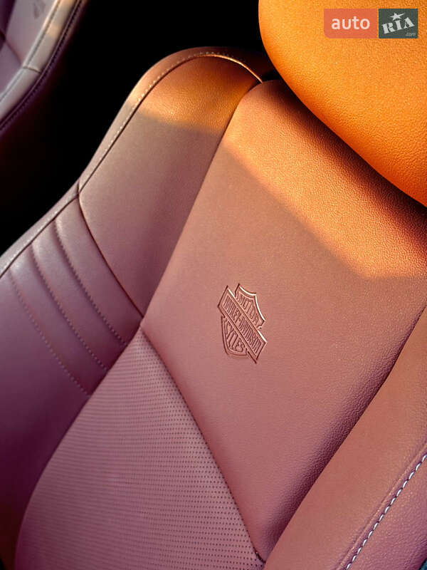 Купе Dodge Challenger 2021 в Киеве