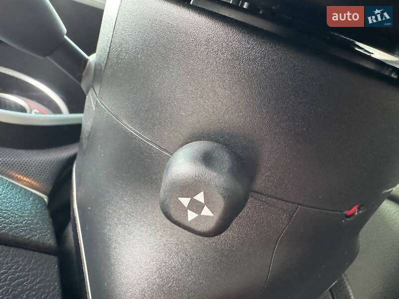 Купе Dodge Challenger 2016 в Киеве фото 26 Купе Dodge Challenger 2016 в Киеве