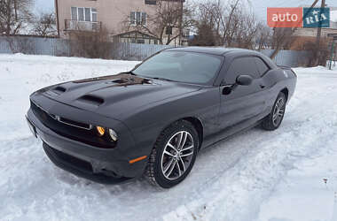 Купе Dodge Challenger 2018 в Львове