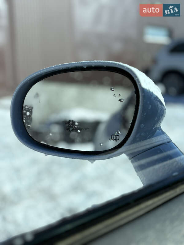 Купе Dodge Challenger 2016 в Рівному