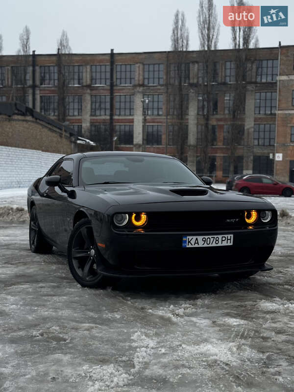Купе Dodge Challenger 2015 в Києві фото 4 Купе Dodge Challenger 2015 в Києві
