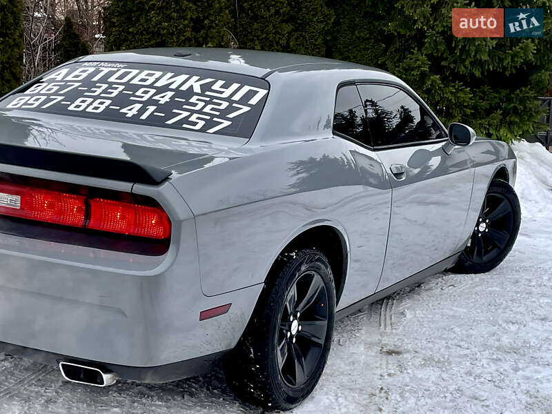 Купе Dodge Challenger 2013 в Ивано-Франковске фото 7 Купе Dodge Challenger 2013 в Ивано-Франковске