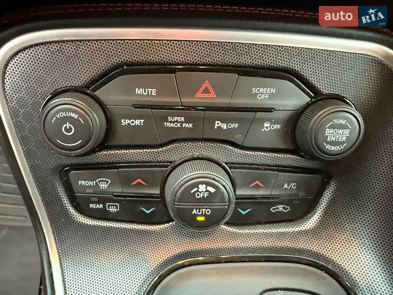 Купе Dodge Challenger 2017 в Киеве