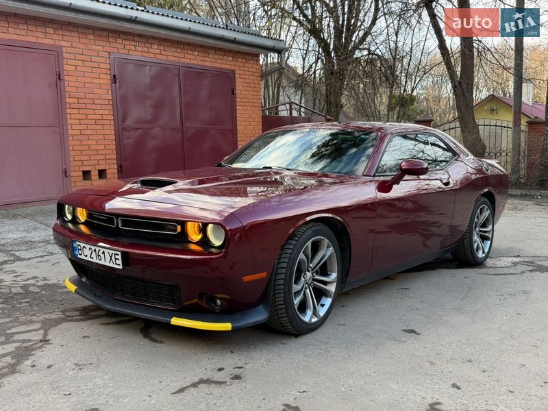 Купе Dodge Challenger 2021 в Львове
