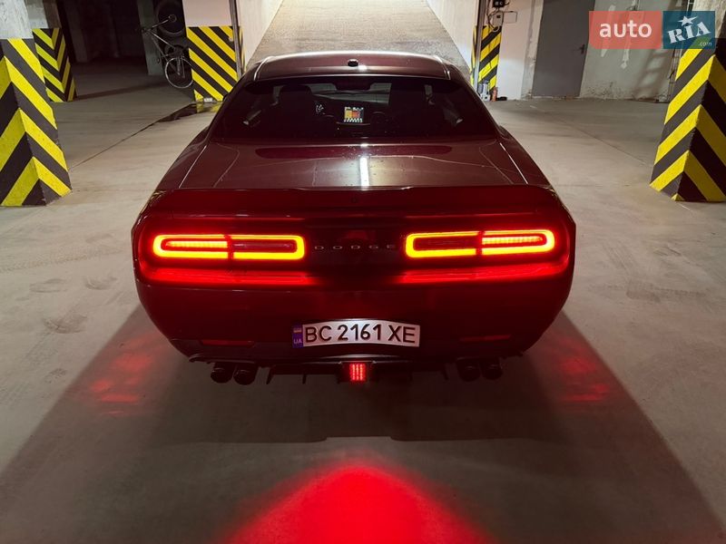 Купе Dodge Challenger 2021 в Львове