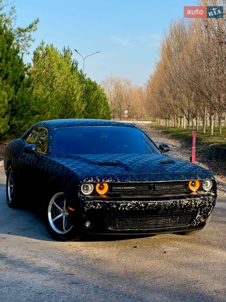 Купе Dodge Challenger 2014 в Дніпрі