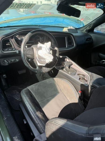 Купе Dodge Challenger 2022 в Львове