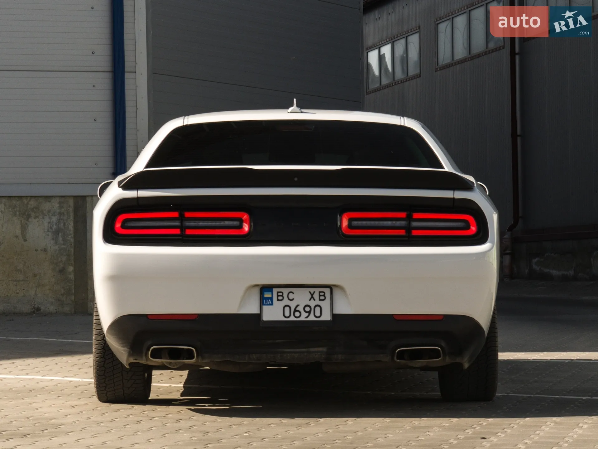 2021 Dodge Challenger - мініатюра 2