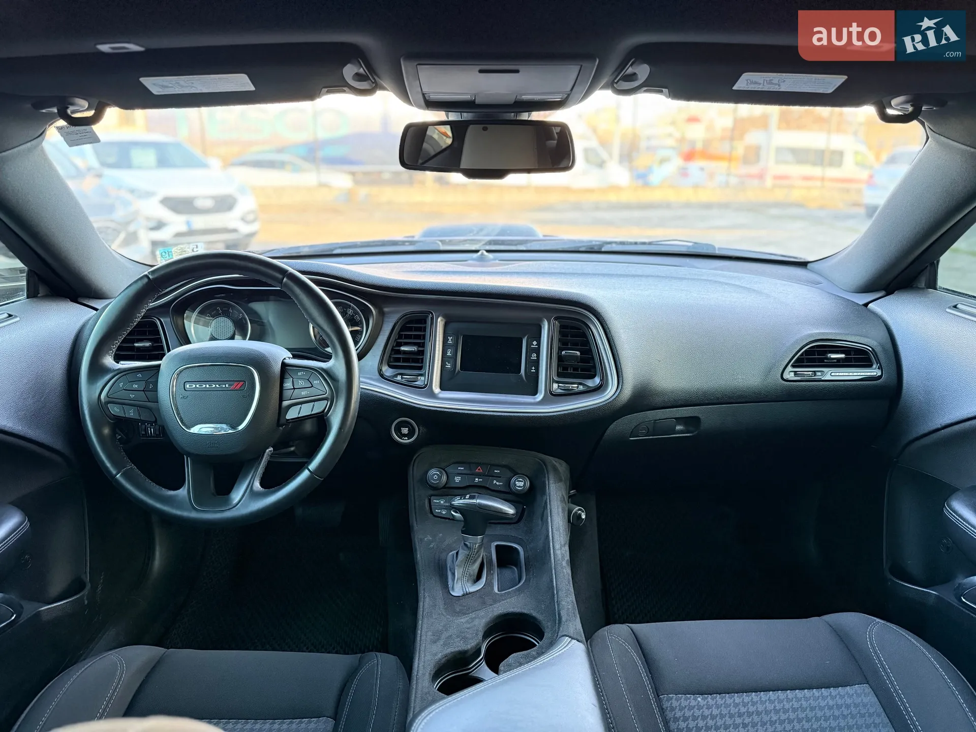 2017 Dodge Challenger - мініатюра 11