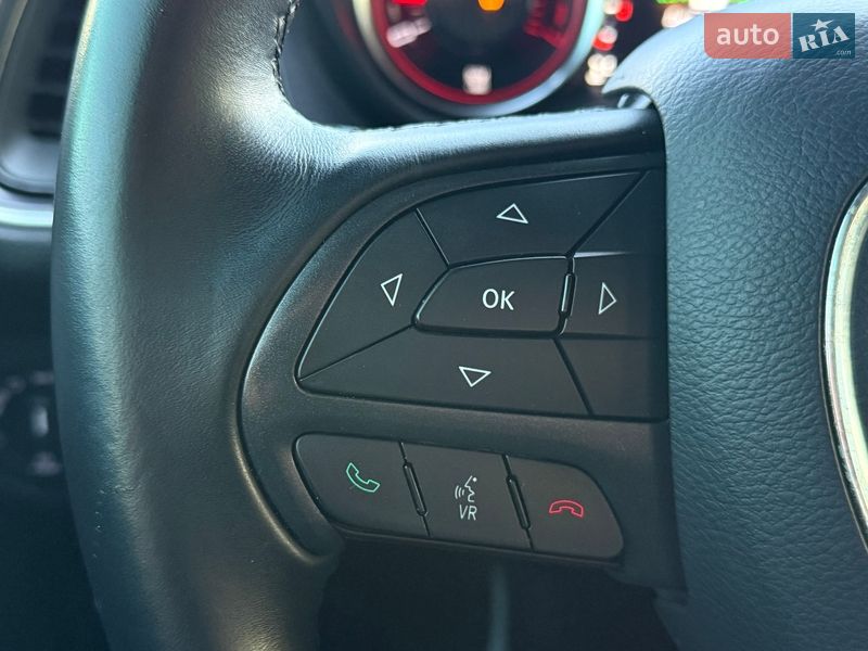 Купе Dodge Challenger 2017 в Киеве фото 24 Купе Dodge Challenger 2017 в Киеве