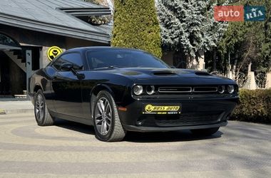 Купе Dodge Challenger 2018 в Львове