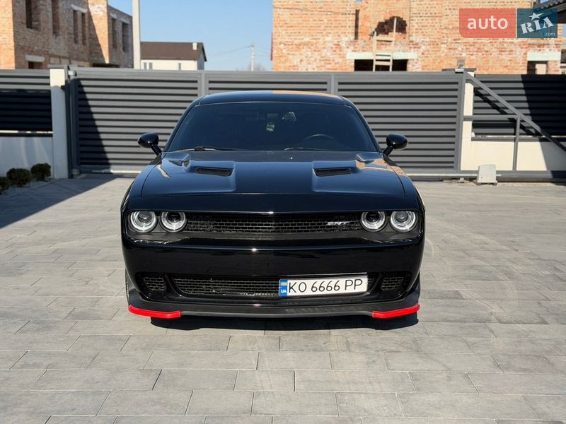 Купе Dodge Challenger 2017 в Ивано-Франковске
