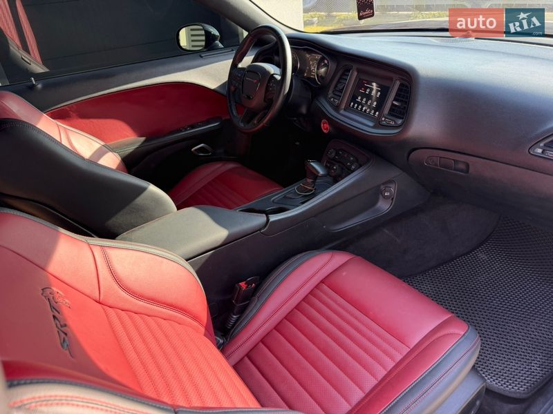 Купе Dodge Challenger 2017 в Ивано-Франковске