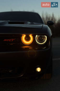 Купе Dodge Challenger 2017 в Киеве фото 6 Купе Dodge Challenger 2017 в Киеве