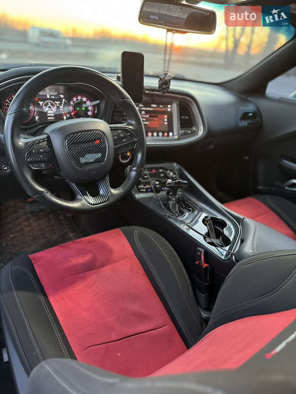 Купе Dodge Challenger 2017 в Киеве
