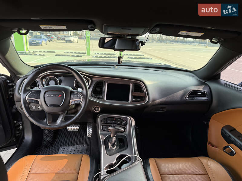 Купе Dodge Challenger 2019 в Тернополі