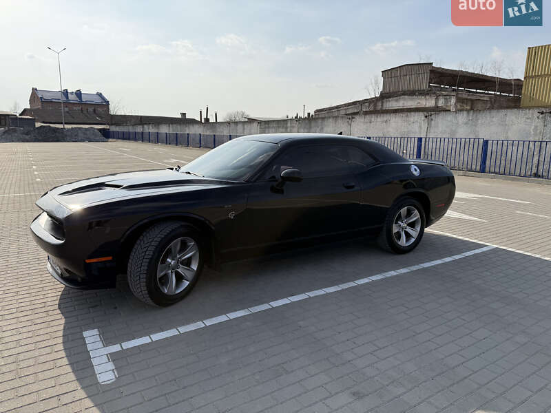 Купе Dodge Challenger 2019 в Тернополі