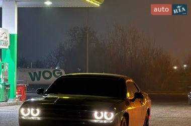 Купе Dodge Challenger 2017 в Новомосковську