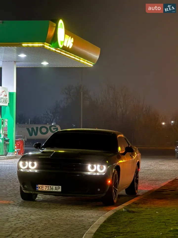 2016 Dodge Challenger - мініатюра 18