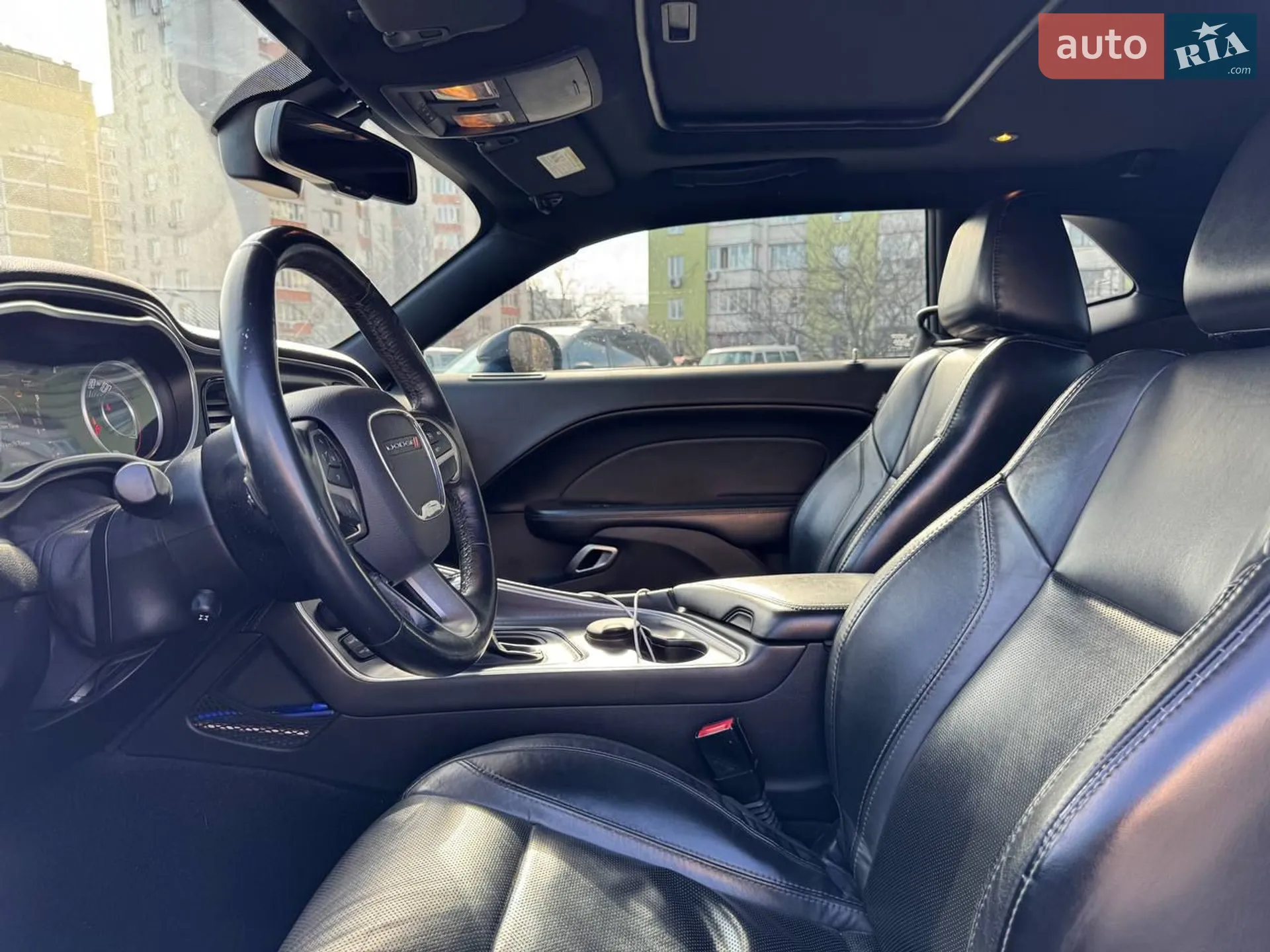 2015 Dodge Challenger - мініатюра 15