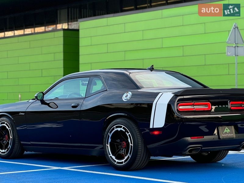 Купе Dodge Challenger 2018 в Киеве