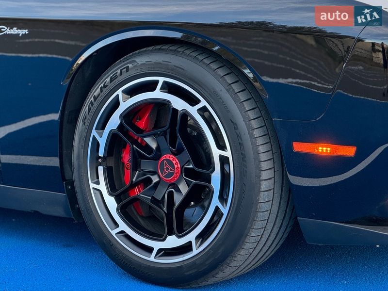 Купе Dodge Challenger 2018 в Киеве