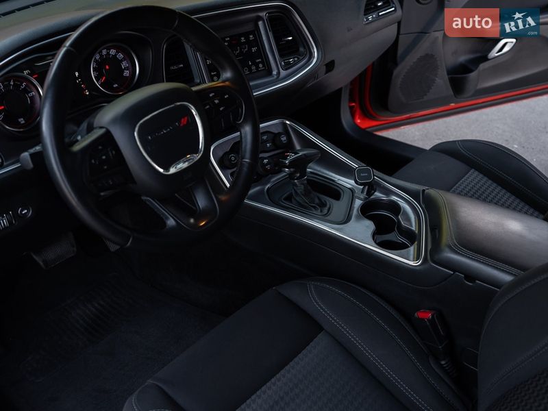 Купе Dodge Challenger 2017 в Дніпрі фото 7 Купе Dodge Challenger 2017 в Дніпрі