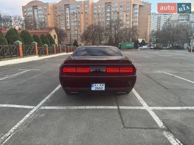 Купе Dodge Challenger 2019 в Броварах