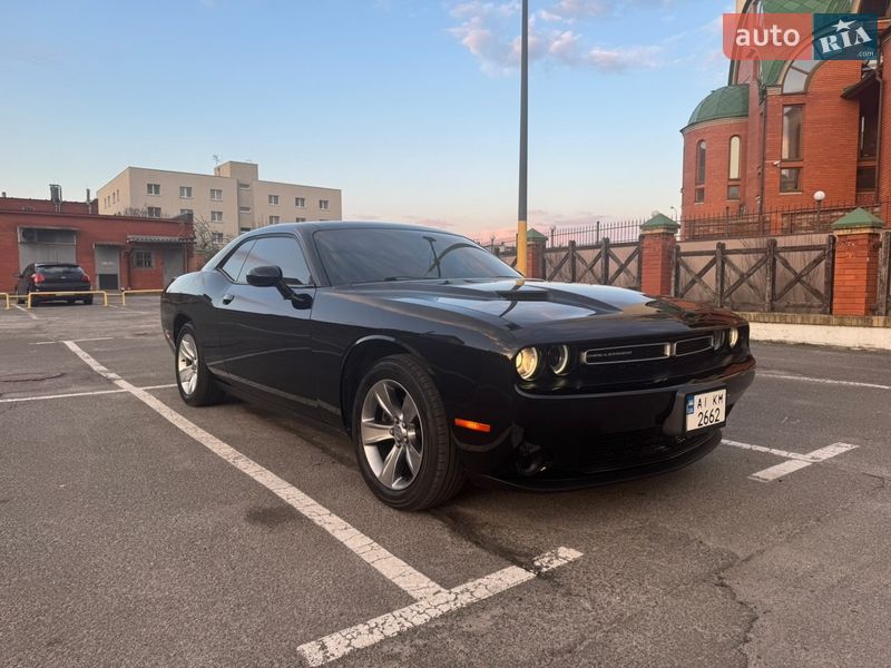 Купе Dodge Challenger 2019 в Броварах