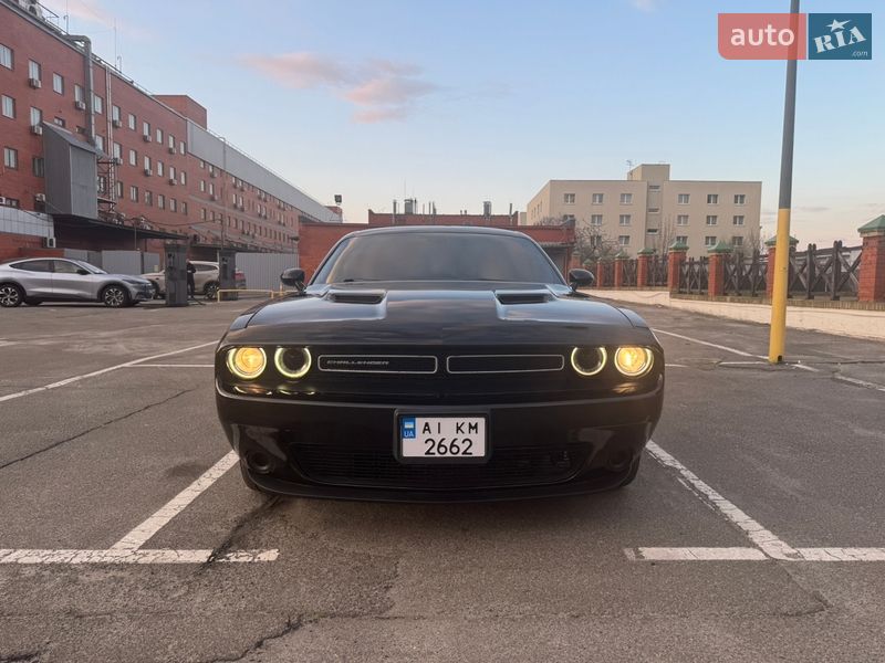 Купе Dodge Challenger 2019 в Броварах